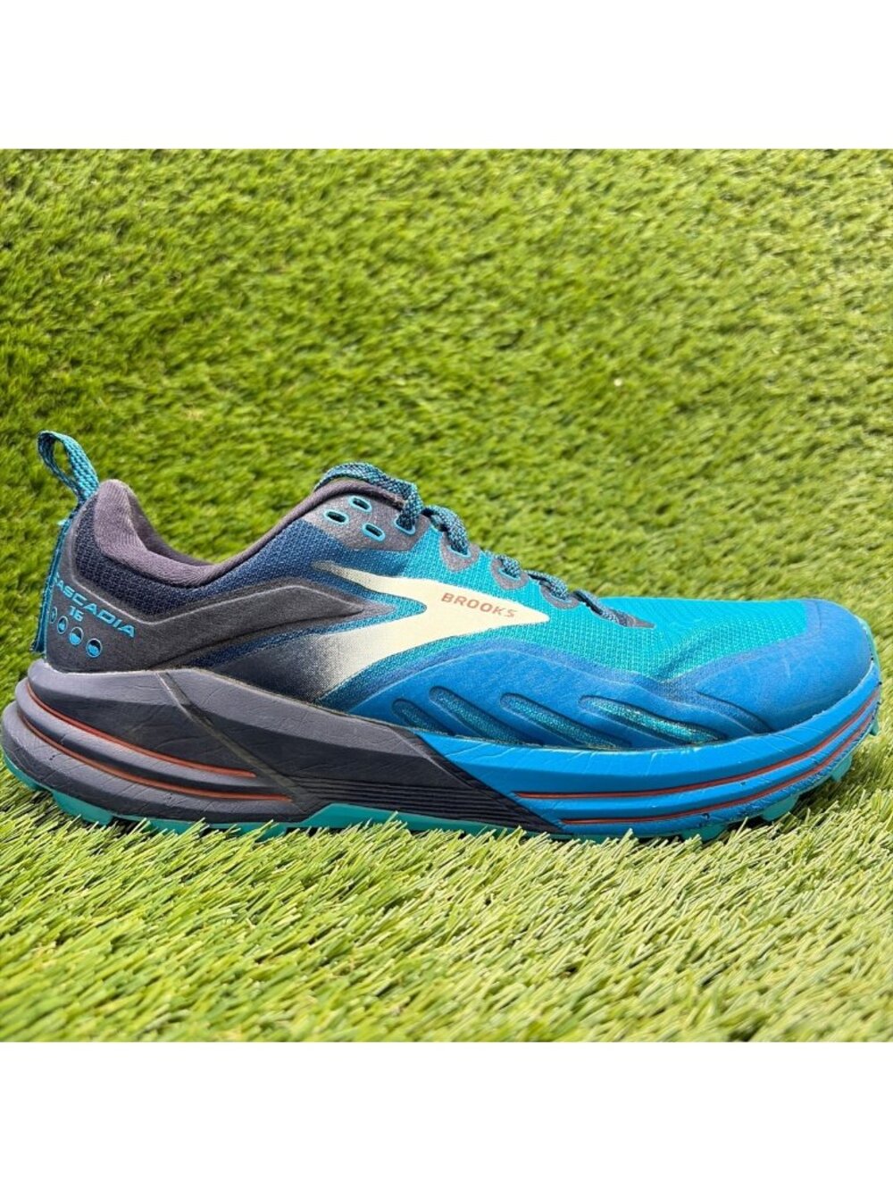 Brooks Cascadia 16 Mens Size 10 Blue Black Trail Running Walking Shoes Sneakers